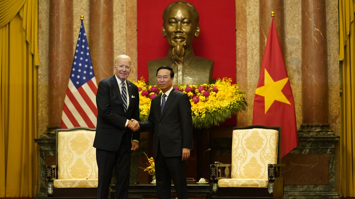 Vietnam se otevřeně přimkl k USA včetně možných dodávek zbraní. Číně to vadí